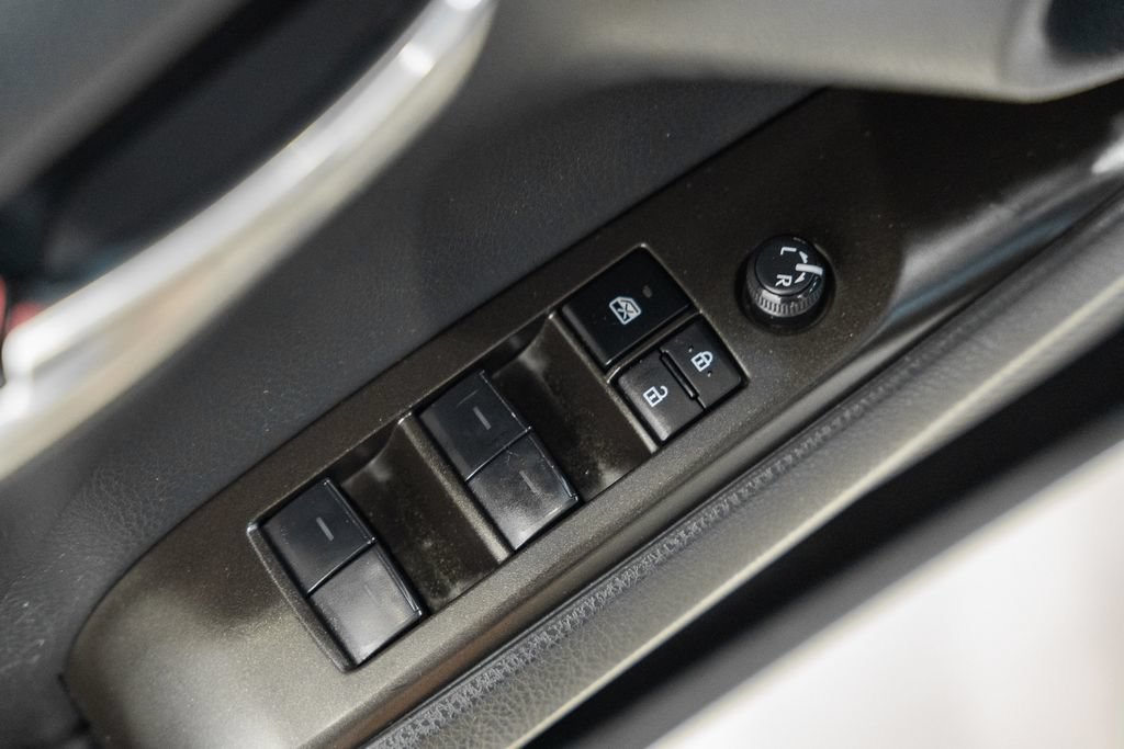 Used 2024 Toyota Camry SE FWD image 33