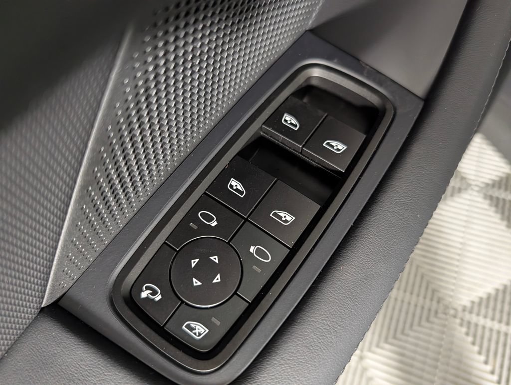 New 2026 Porsche Taycan AWD/4WD image 27