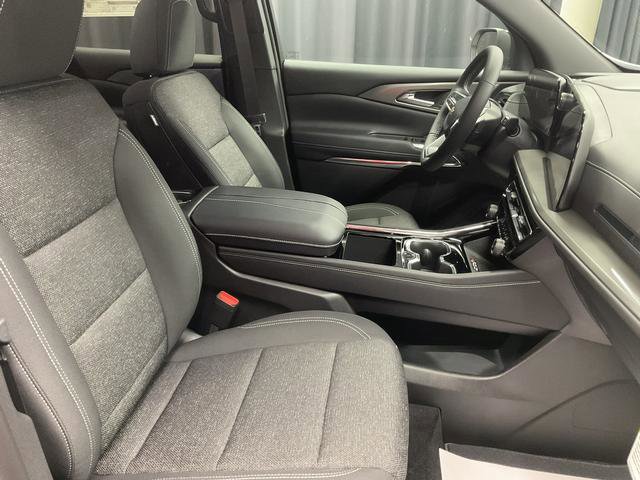 New 2026 Chevrolet Traverse LT image 17