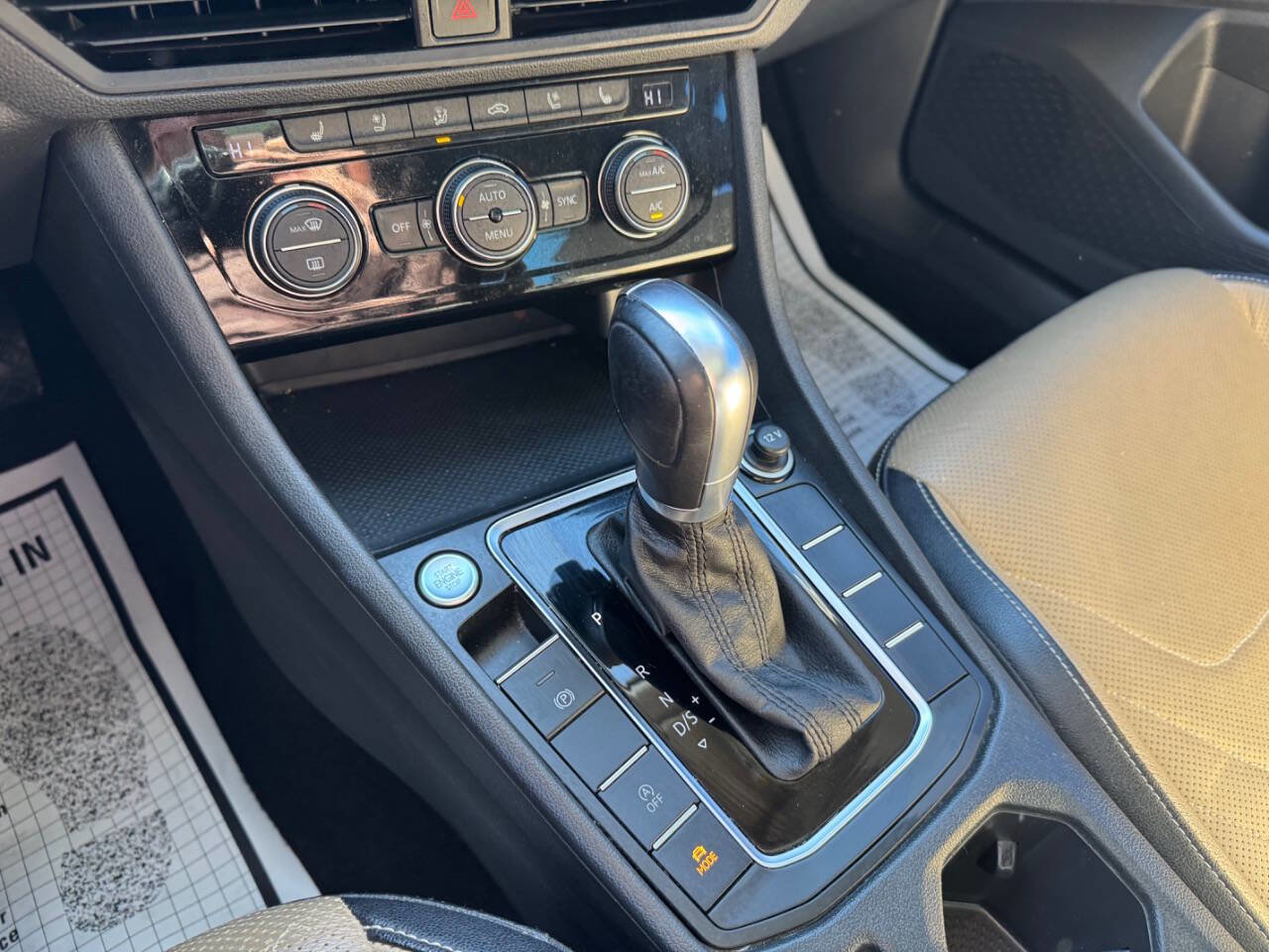 Used 2019 Volkswagen Jetta SEL Premium image 18