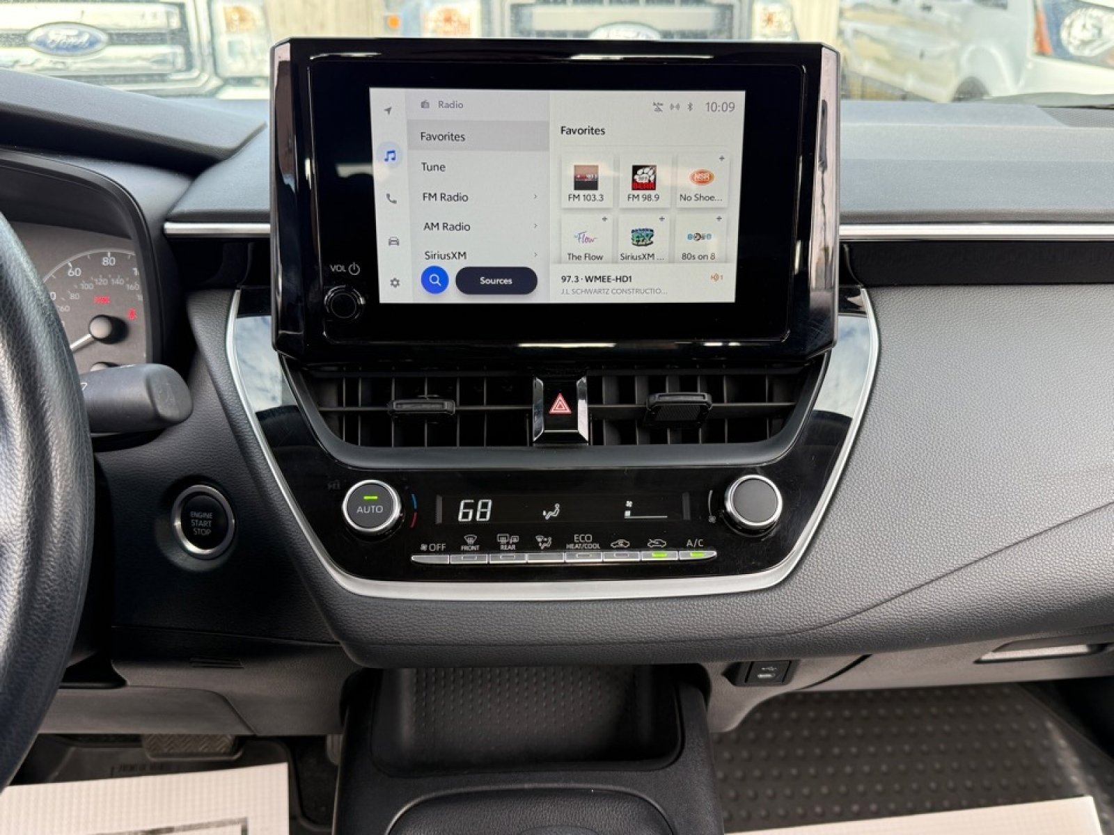 Used 2024 Toyota Corolla LE image 21