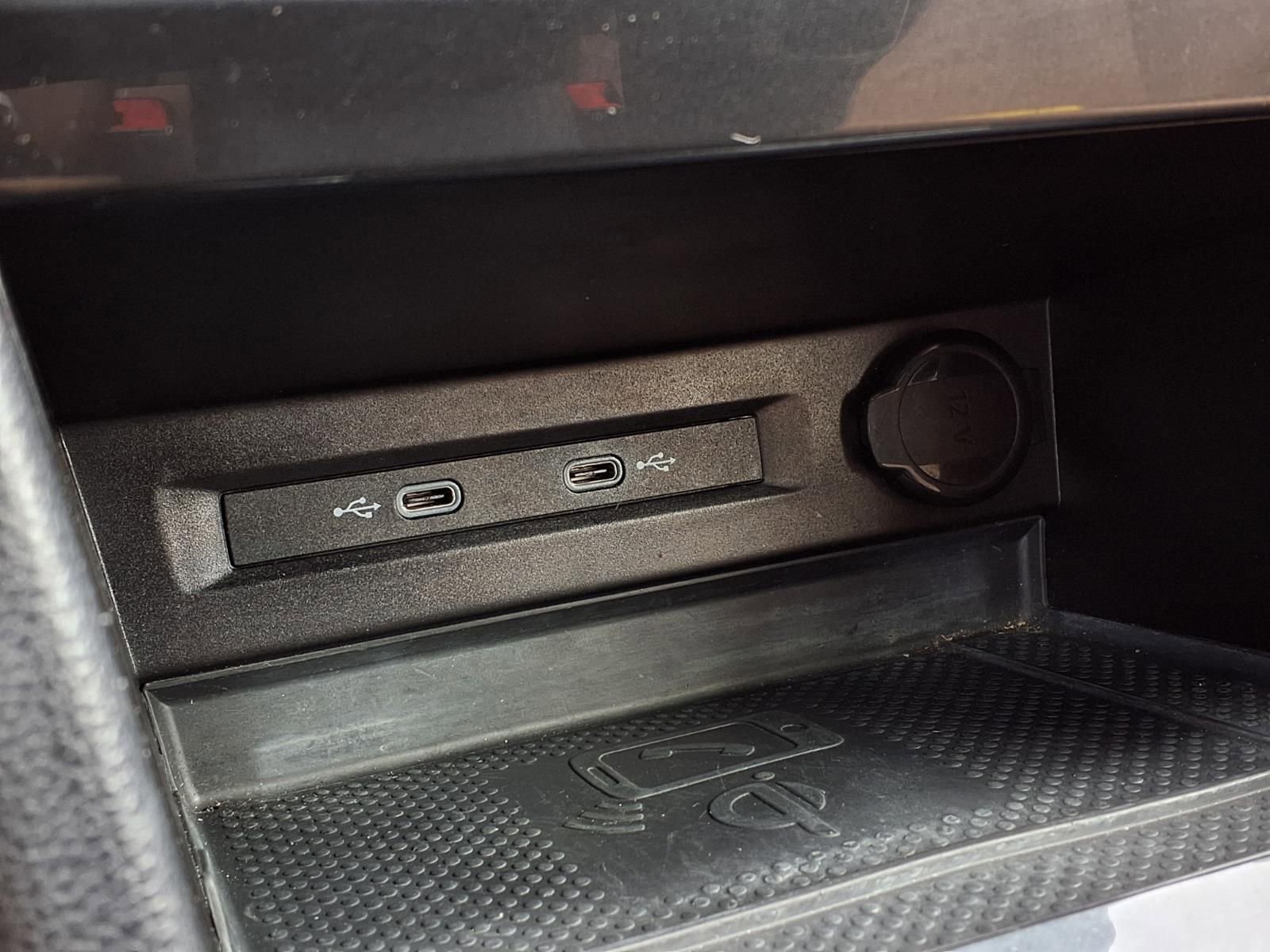 Certified 2023 Volkswagen Tiguan SE R-Line FWD image 12