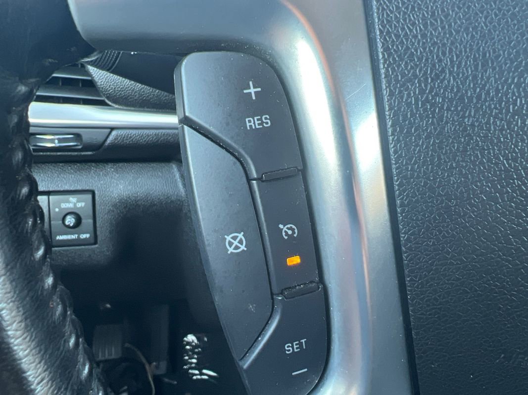 Used 2013 Chevrolet Traverse LT image 23