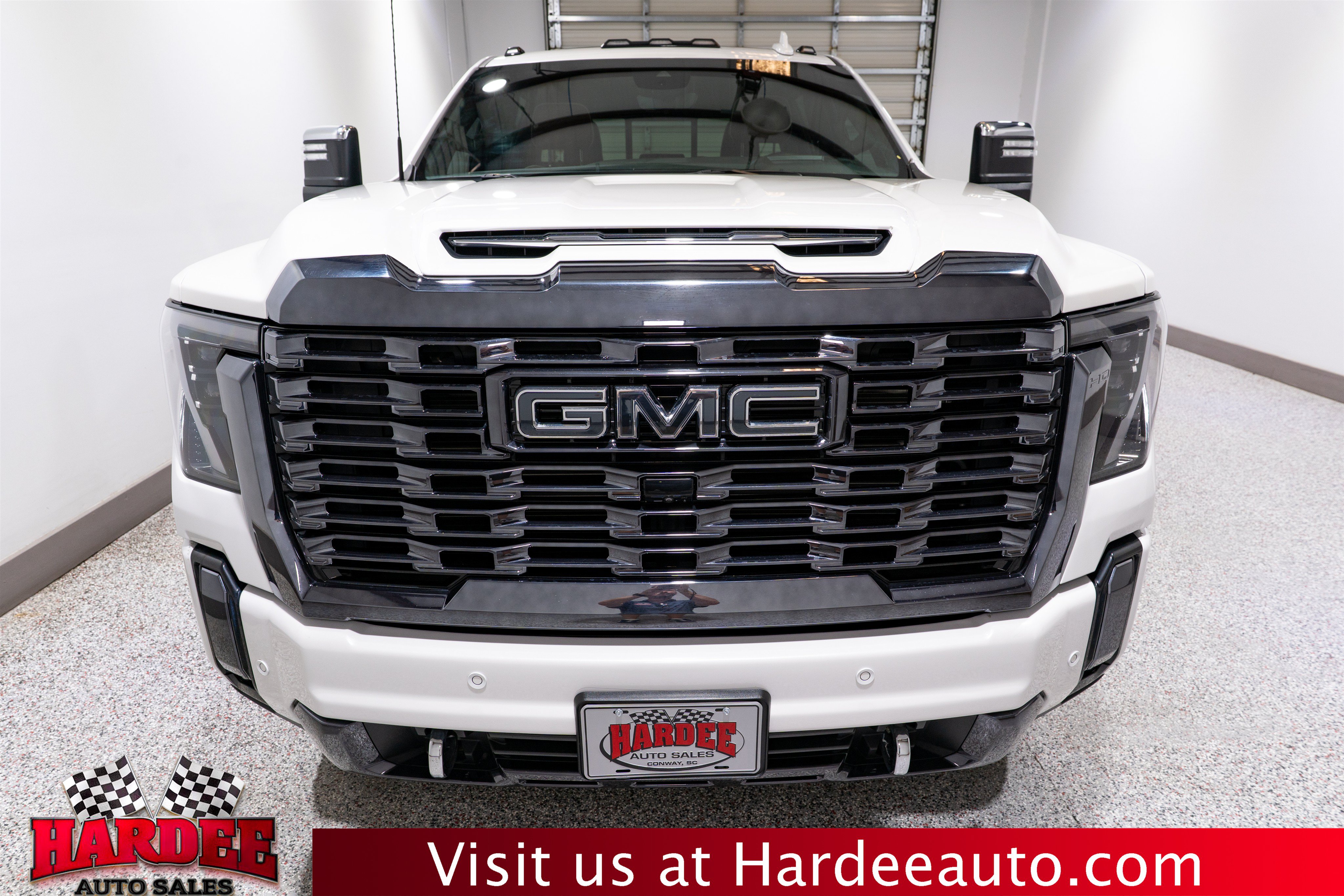Used 2024 GMC Sierra 2500 Denali Ultimate AWD/4WD image 7