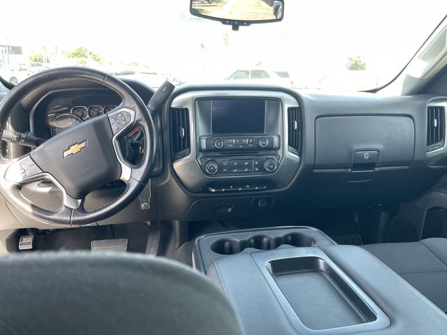 Used 2019 Chevrolet Silverado 1500 LT AWD/4WD image 18