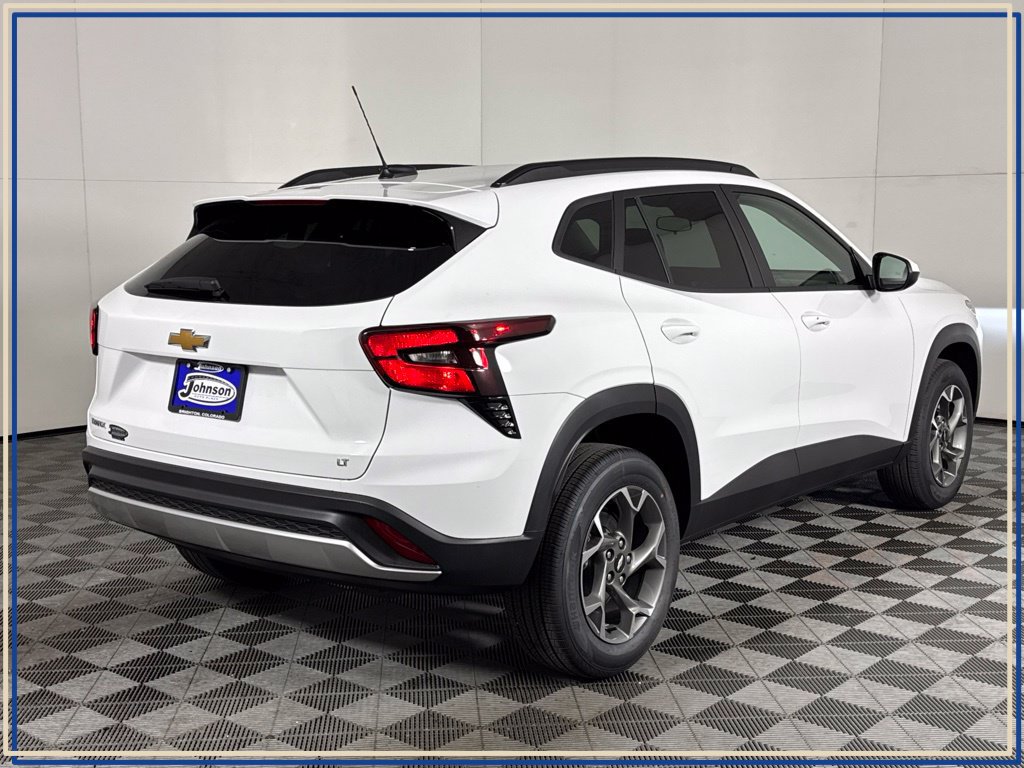 New 2026 Chevrolet Trax LT w/ LT Convenience Package FWD image 6