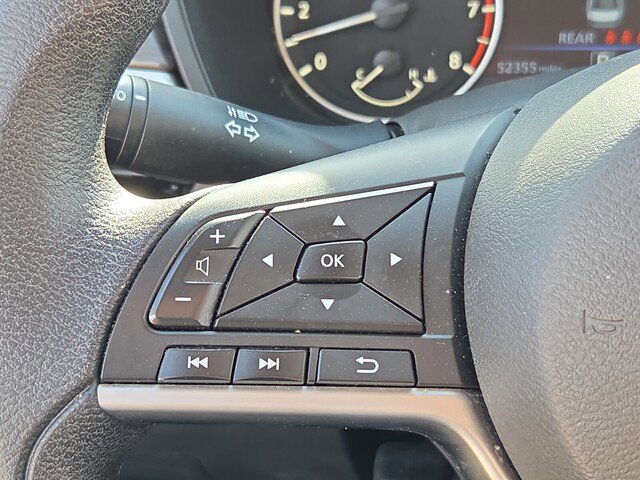 Used 2024 Nissan Altima 2.5 SV image 28