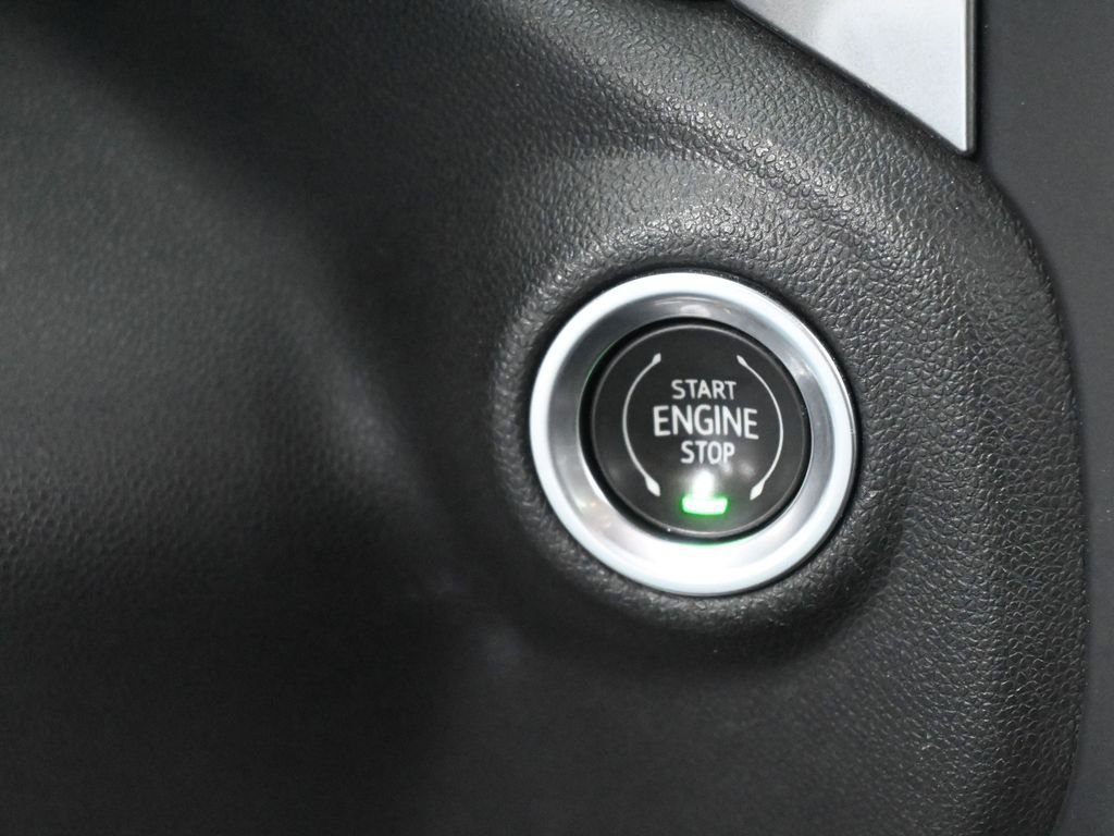 Used 2021 Chevrolet Silverado 1500 LT image 23