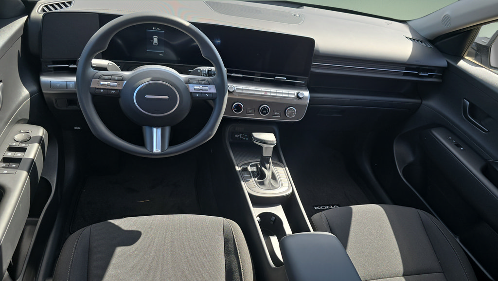 New 2027 Hyundai Kona SE AWD/4WD image 18