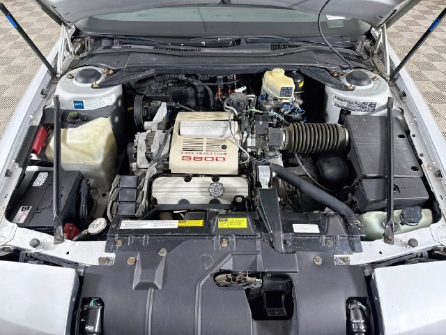 Used 1990 Buick Reatta Coupe FWD image 22
