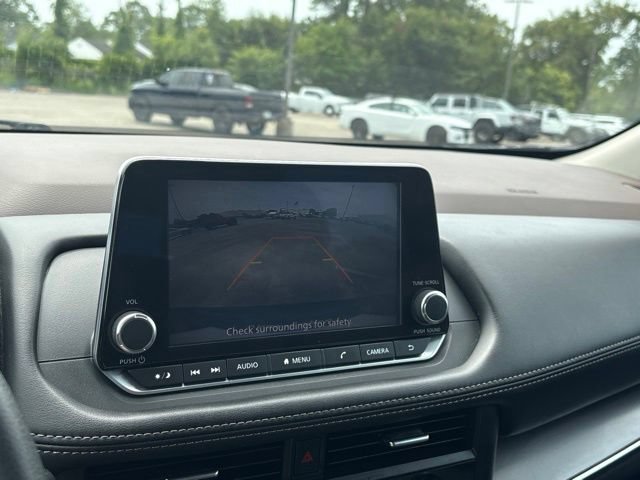 Used 2023 Nissan Rogue SV AWD/4WD image 19