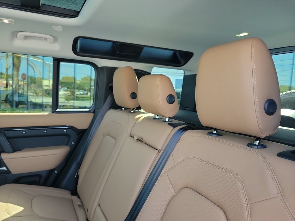 New 2026 Land Rover Defender 110 S AWD/4WD image 14