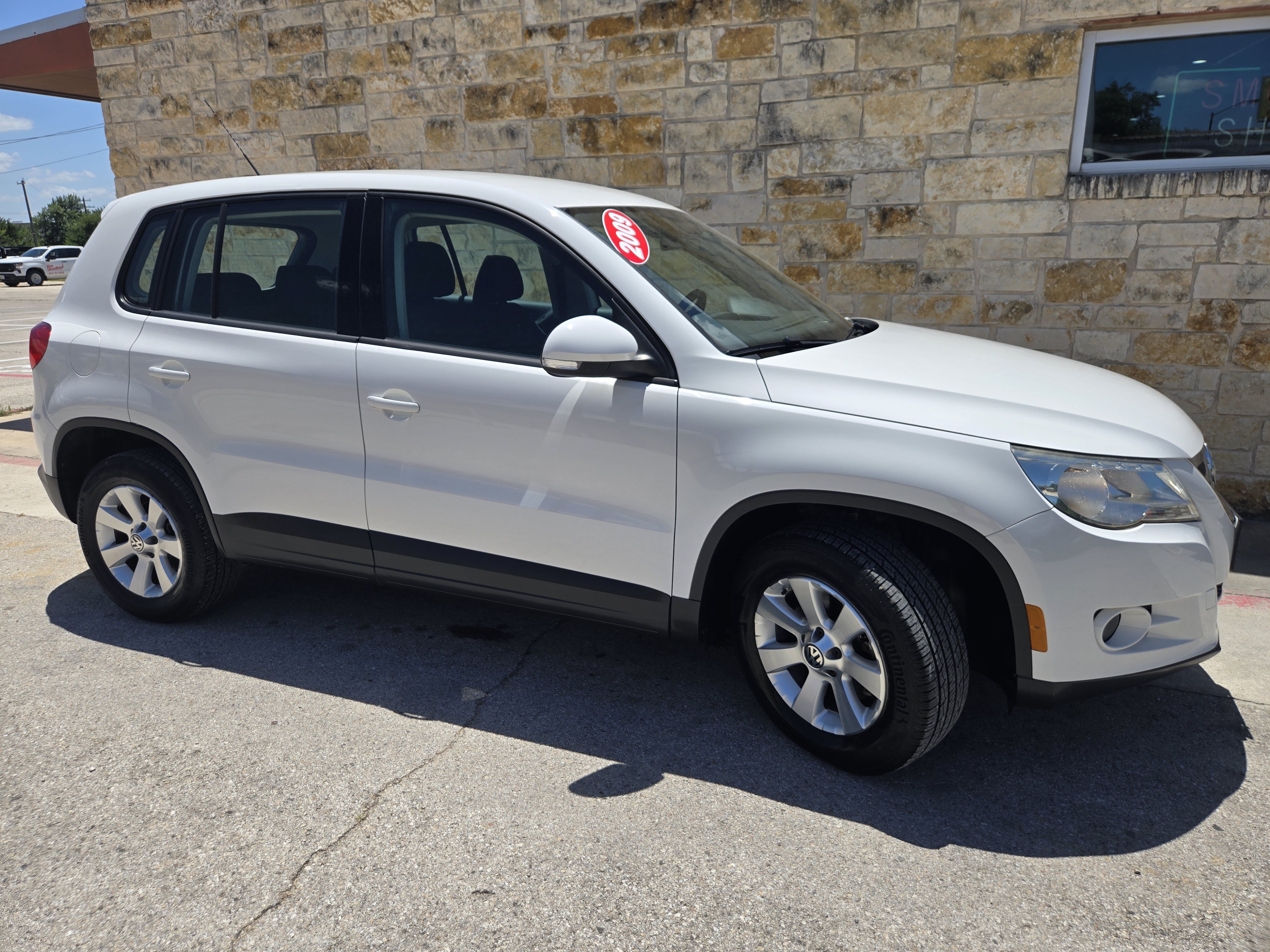 Used 2009 Volkswagen Tiguan S FWD image 19