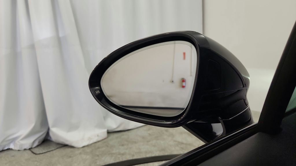 Used 2021 Porsche Panamera image 16