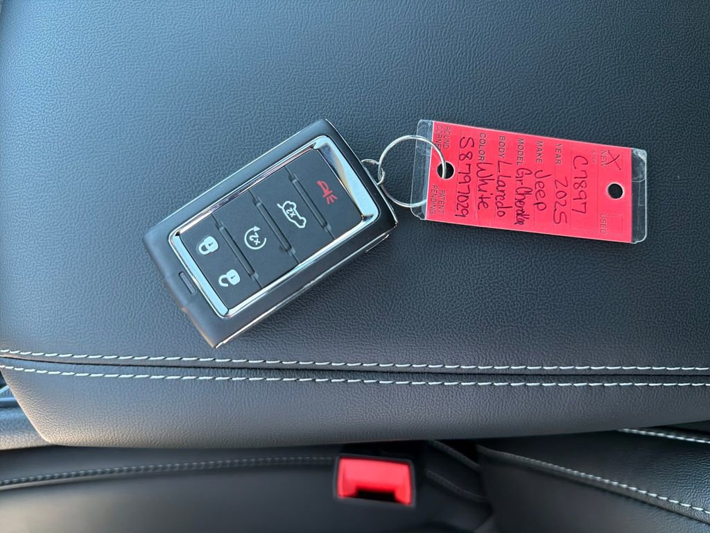 New 2025 Jeep Grand Cherokee L Altitude image 28