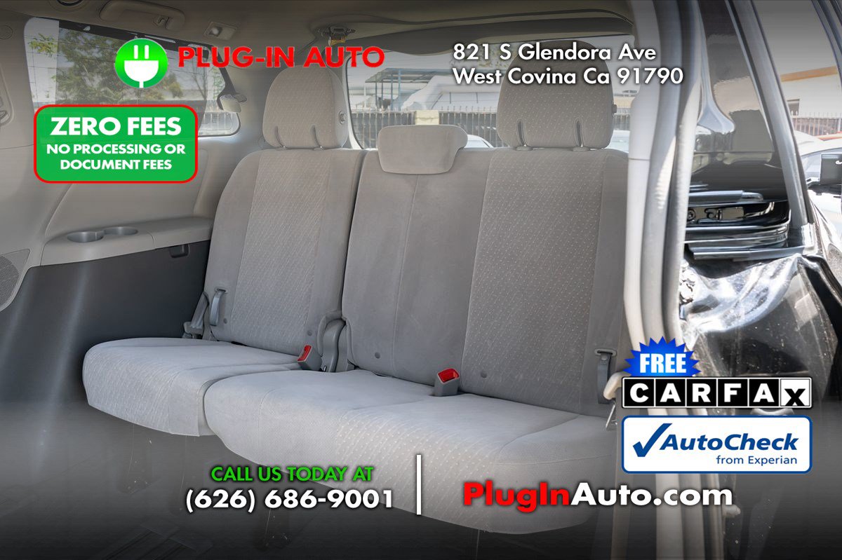 Used 2019 Toyota Sienna LE FWD image 12