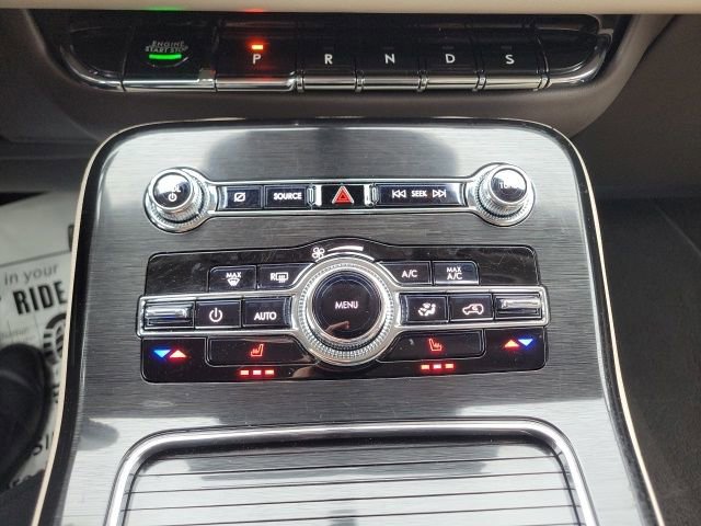 Used 2023 Lincoln Nautilus AWD w/ Premium Package image 7