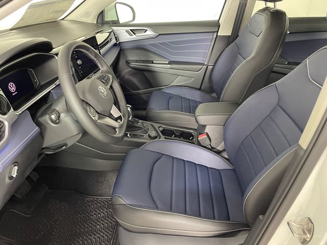 New 2026 Volkswagen Taos SEL AWD/4WD image 2