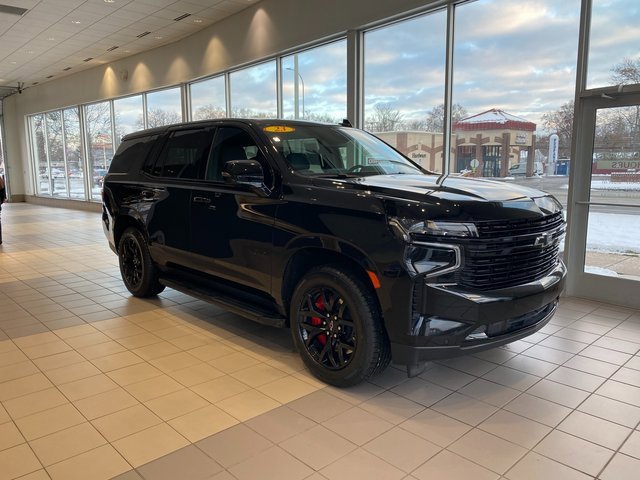 Certified 2023 Chevrolet Tahoe RST w/ RST Performance Edition image 2