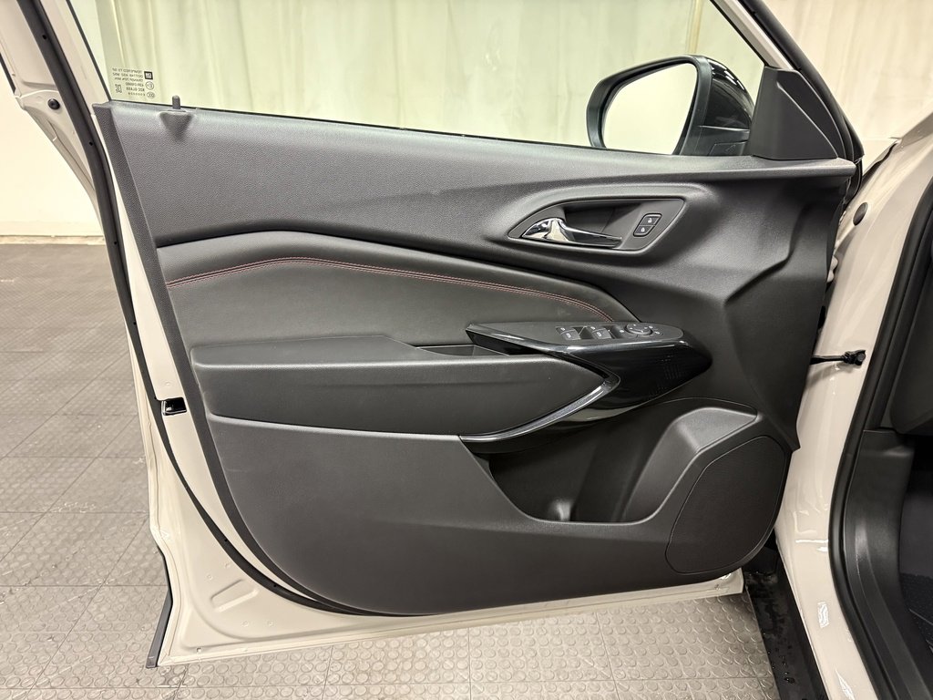 New 2026 Chevrolet Trax RS image 25