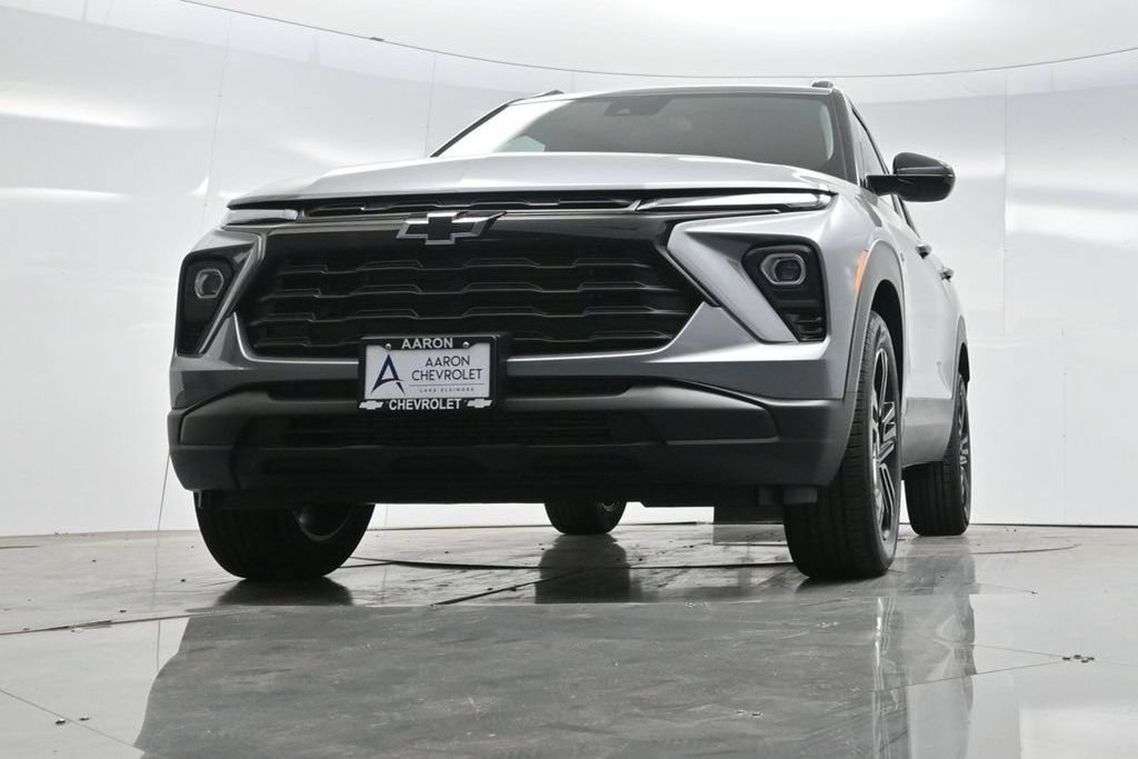 Used 2026 Chevrolet TrailBlazer LT w/ Midnight Edition FWD image 11