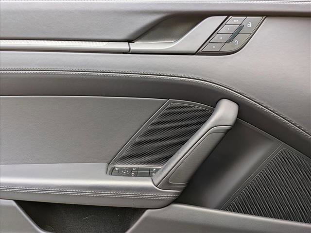 Used 2025 Porsche 911 Carrera S RWD image 13