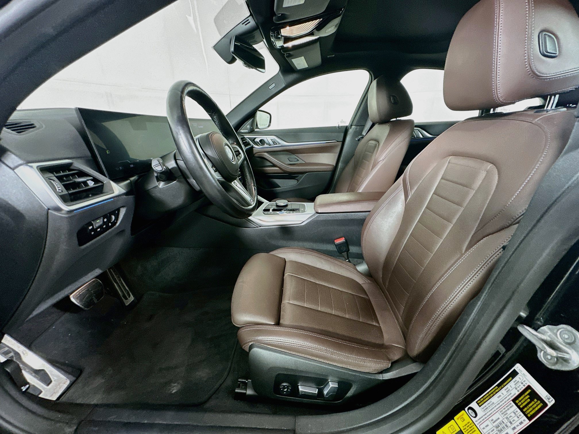 Used 2023 BMW i4 eDrive40 w/ M Sport Package RWD image 13