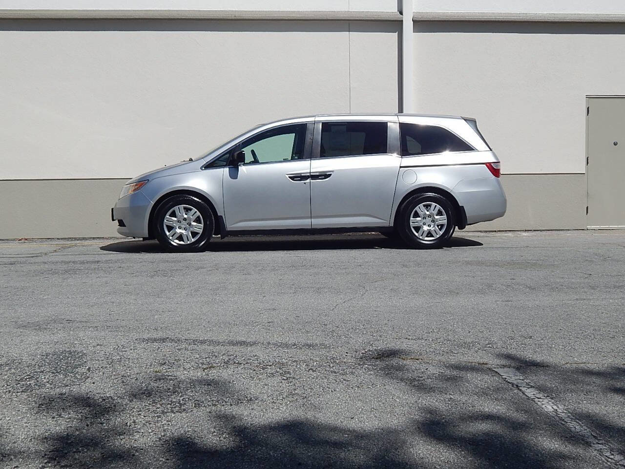 Used 2012 Honda Odyssey LX image 9