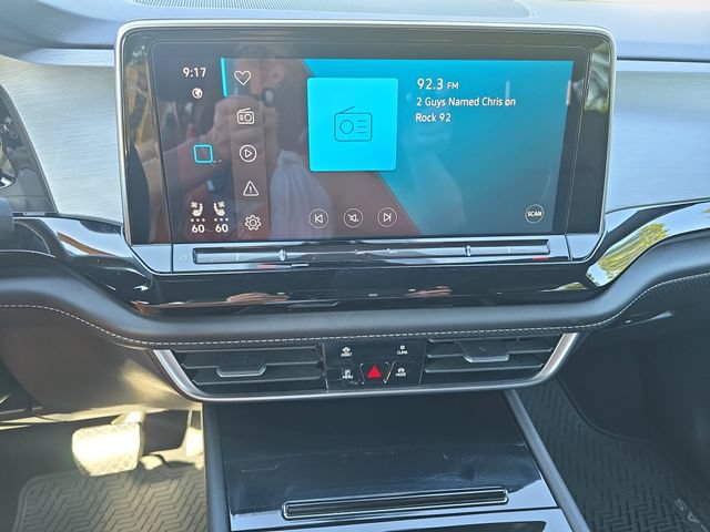 Used 2024 Volkswagen Atlas Cross Sport SE AWD/4WD image 19