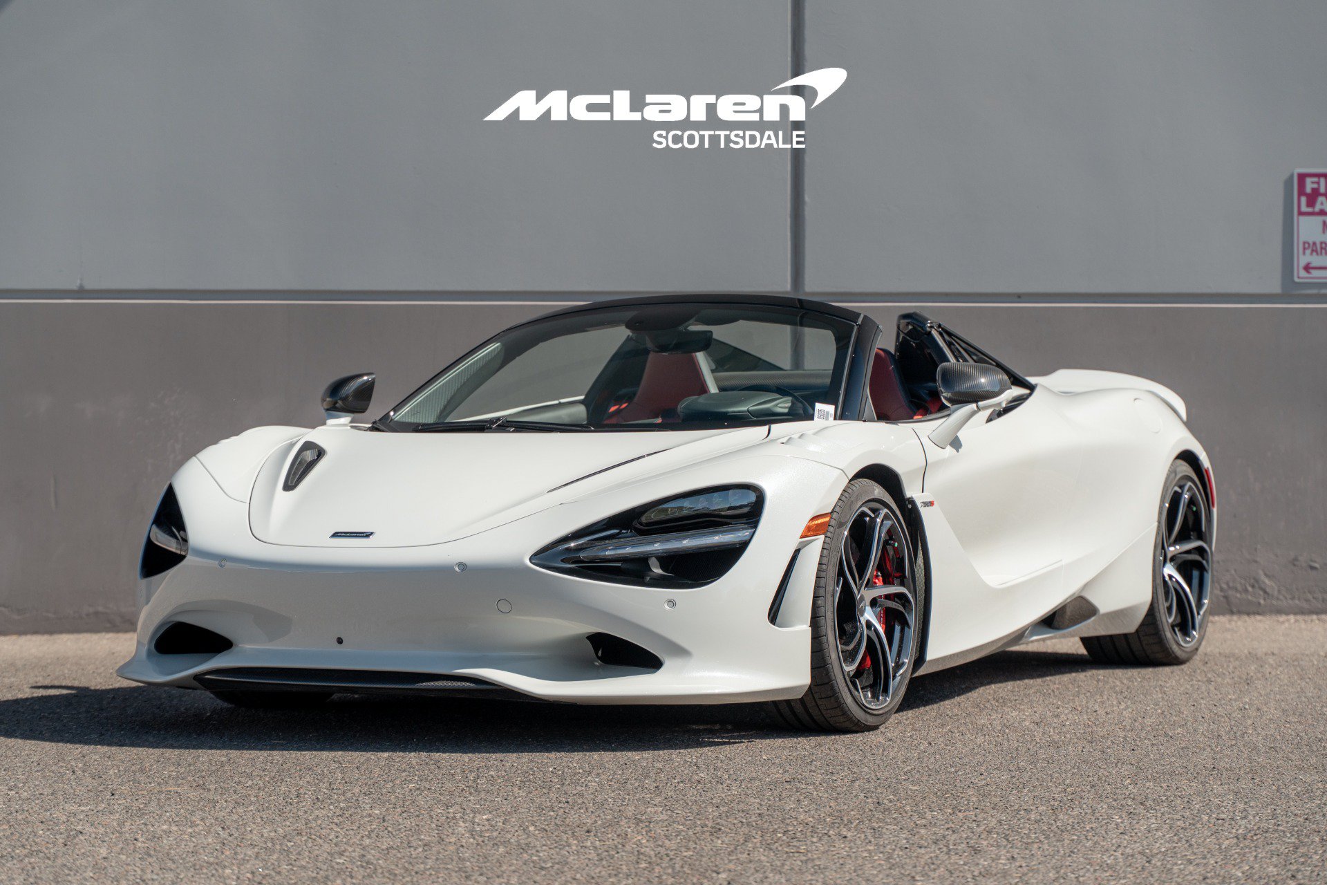 Used 2024 McLaren 750S Spider RWD image 3