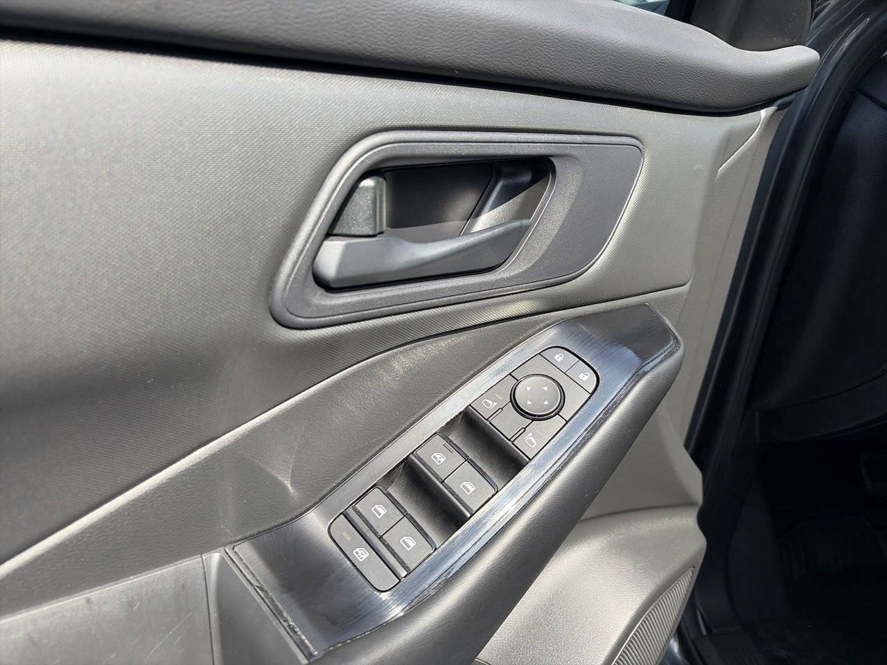 Certified 2024 Nissan Rogue S FWD image 22