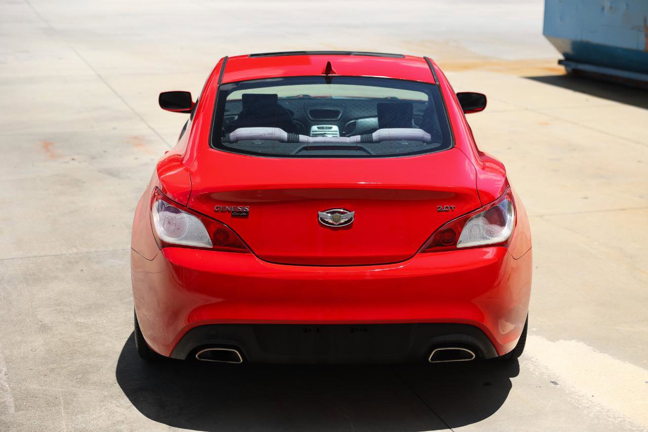 Used 2010 Hyundai Genesis 2.0T RWD image 9