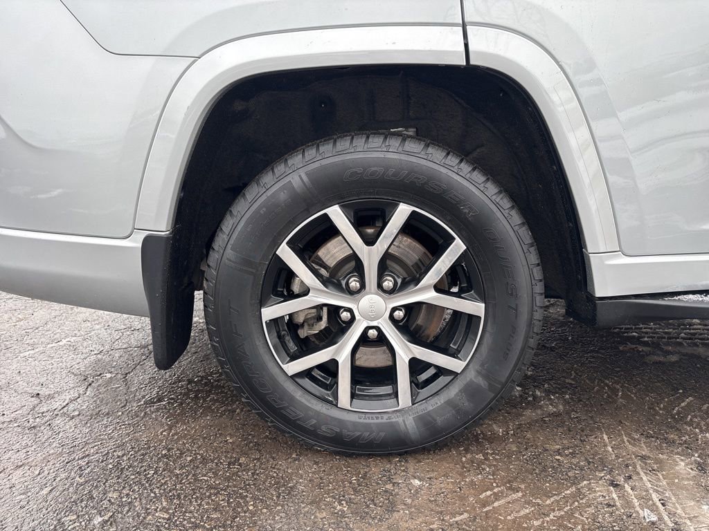 Certified 2021 Jeep Grand Cherokee L Overland w/ Advanced Protech Group III image 32