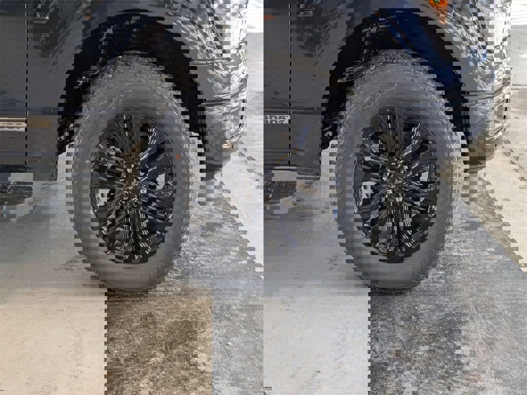 New 2025 Ford F150 Lariat w/ Equipment Group 502A High image 22