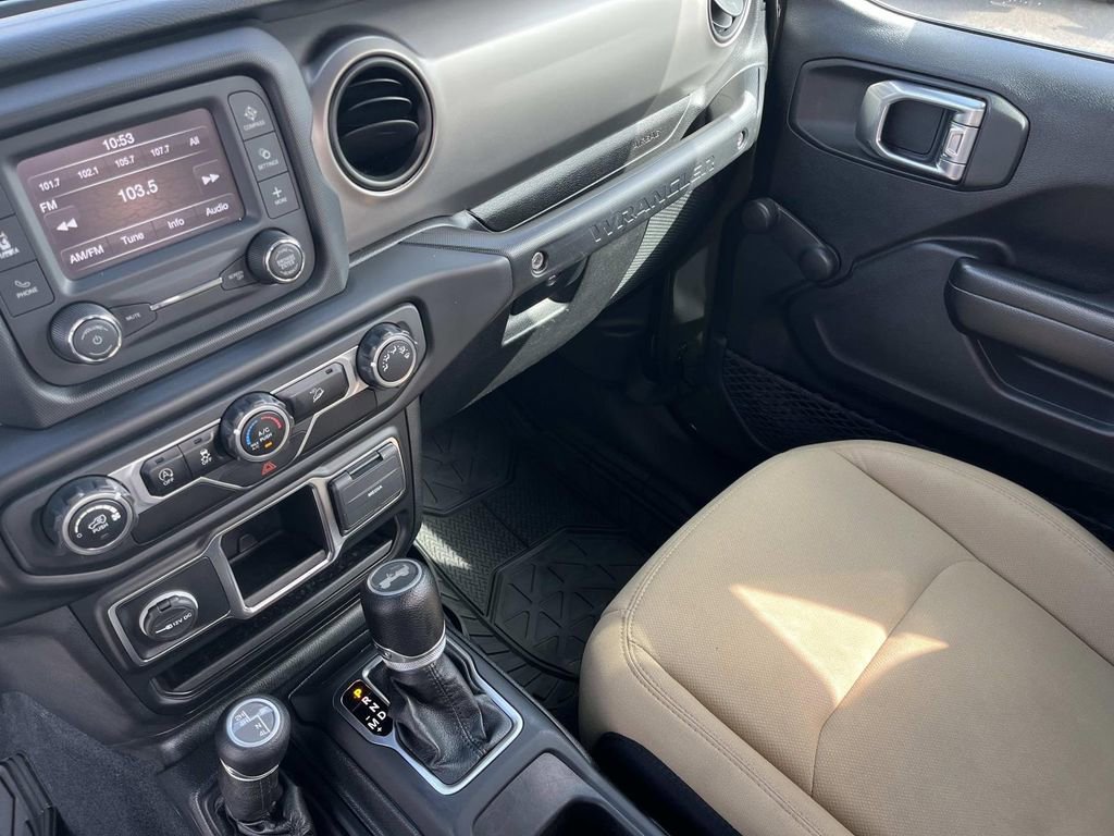 Used 2021 Jeep Wrangler Sport image 19