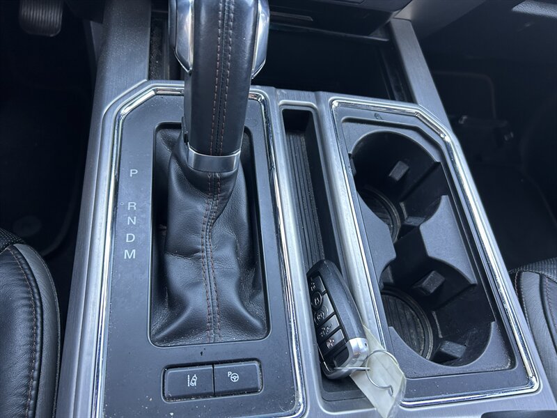Used 2018 Ford F150 Platinum w/ Equipment Group 701A Luxury AWD/4WD image 23