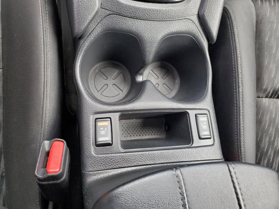 Used 2018 Nissan Rogue SV image 19