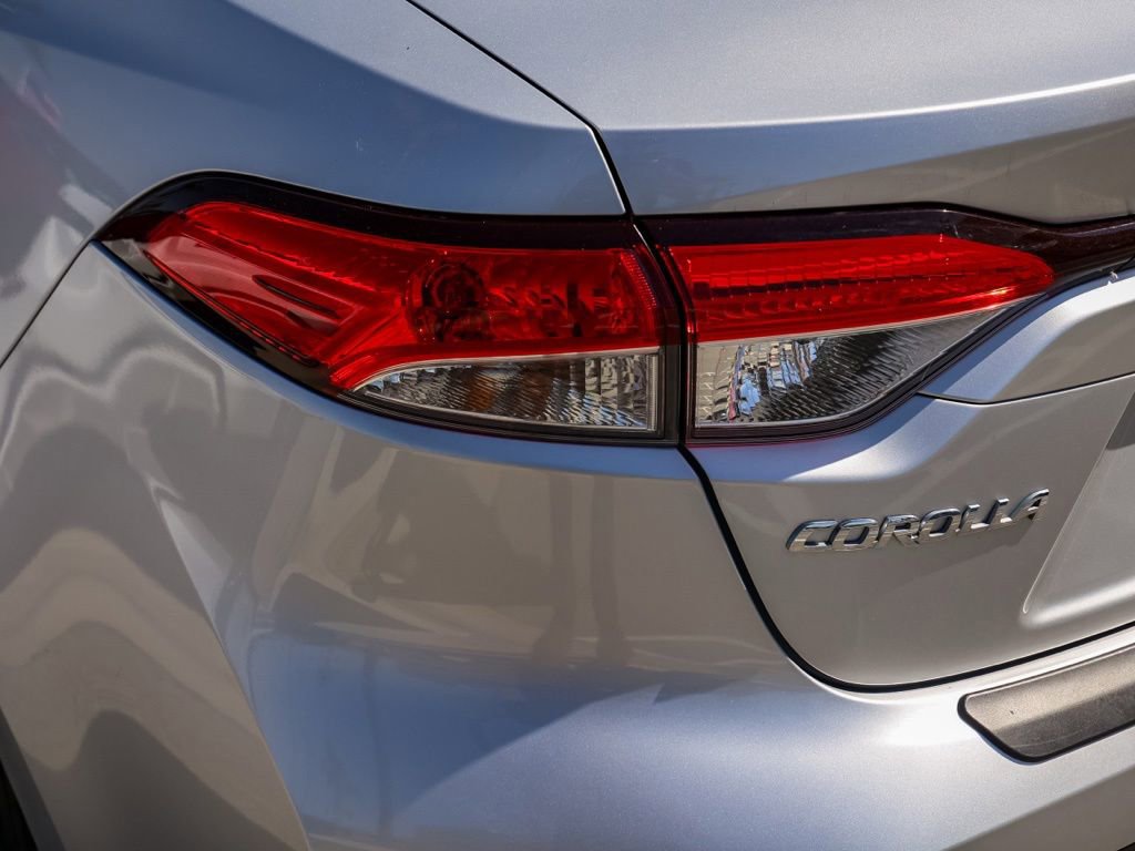 Used 2023 Toyota Corolla LE FWD image 7