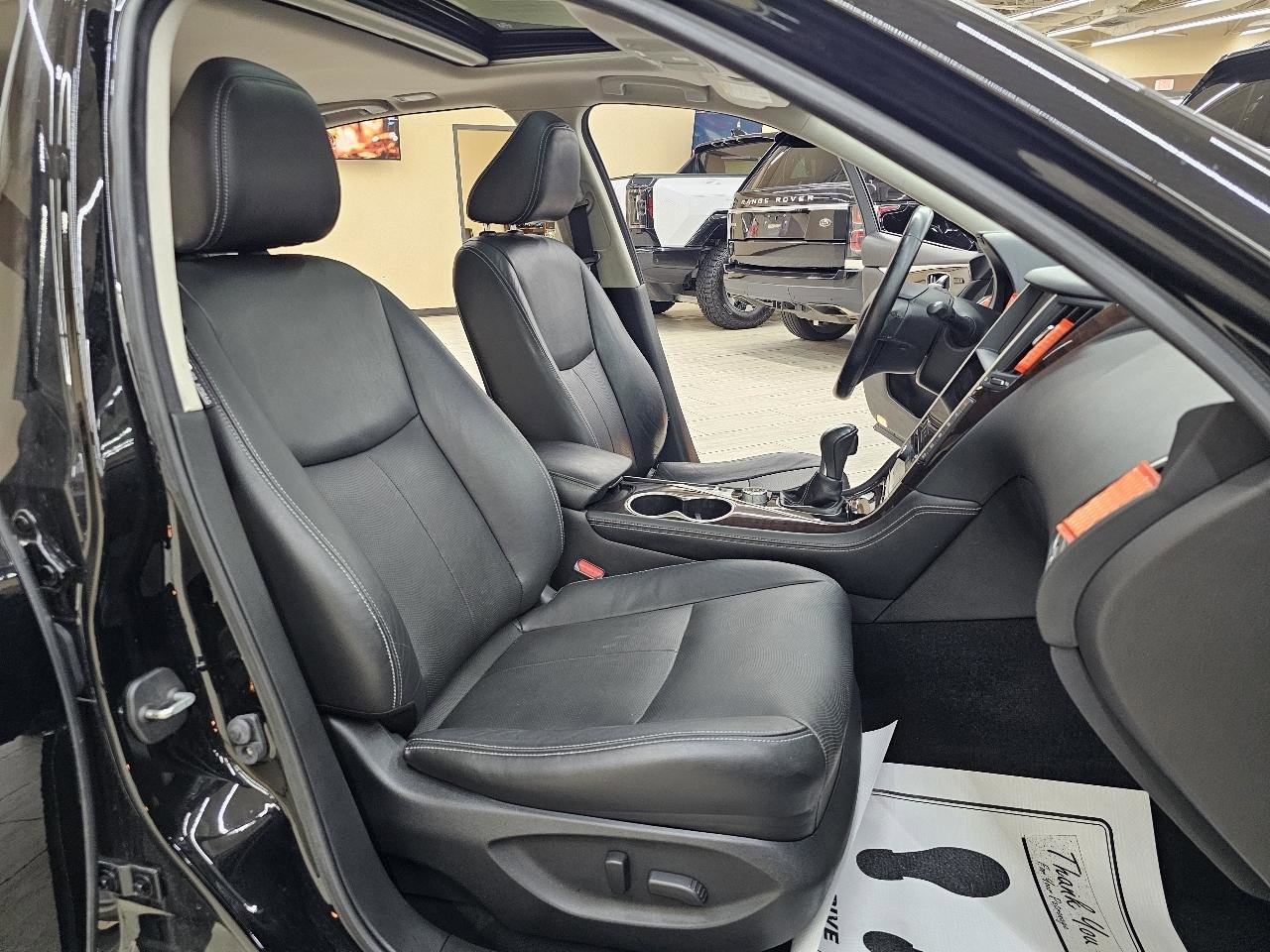 Used 2015 INFINITI Q50 Premium w/ Technology Package RWD image 19