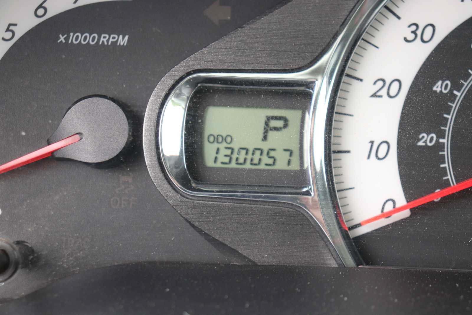 Used 2014 Toyota Sienna SE FWD image 11