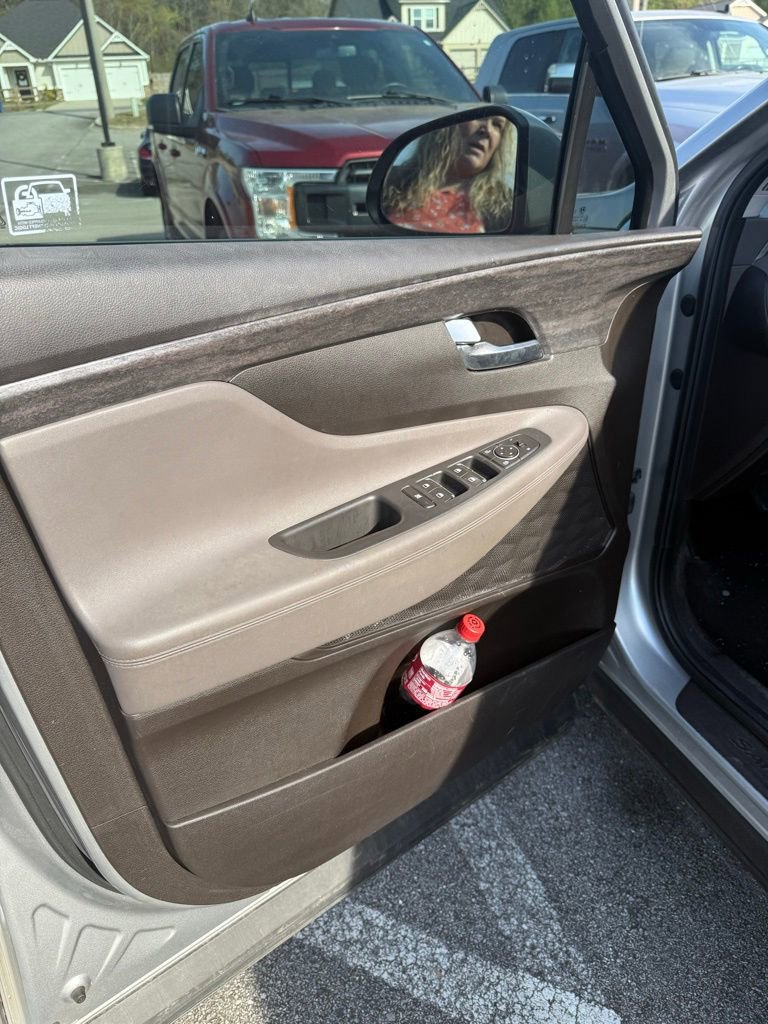 Used 2020 Hyundai Santa Fe SE image 11