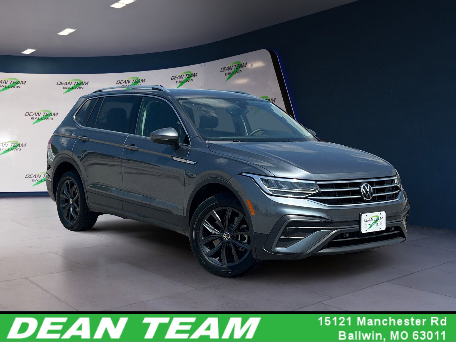 Used 2024 Volkswagen Tiguan SE