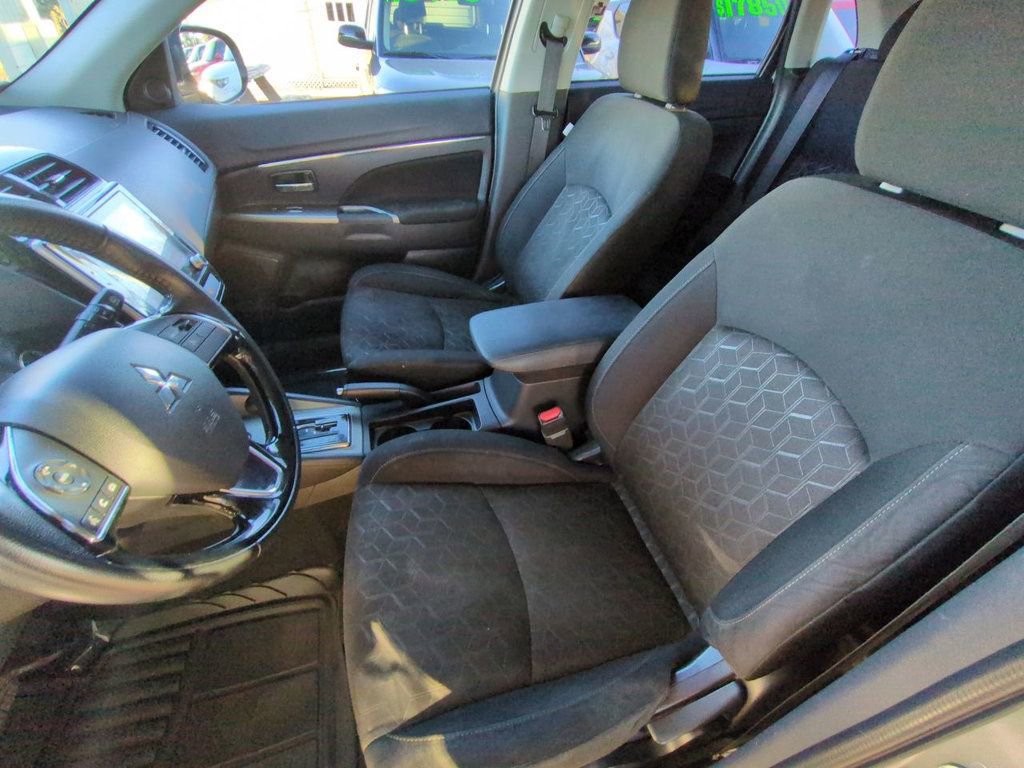 Used 2021 Mitsubishi Outlander Sport SE image 14