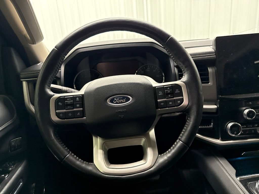 Used 2024 Ford Expedition XLT RWD image 15