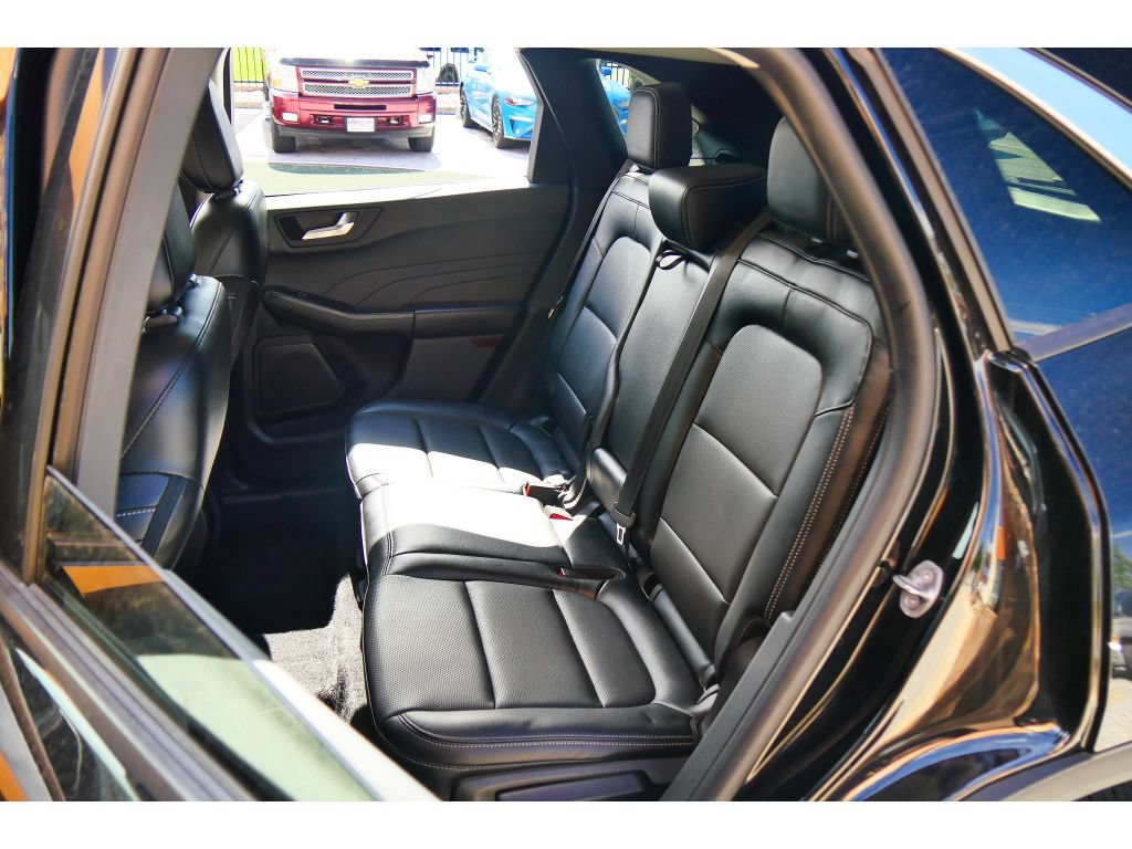 Used 2022 Ford Escape SEL AWD/4WD image 17