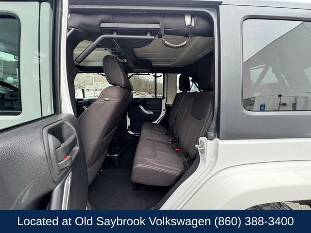Used 2015 Jeep Wrangler Unlimited Sahara w/ Connectivity Group image 9