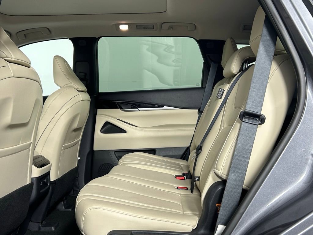 Used 2023 INFINITI QX60 Pure image 19
