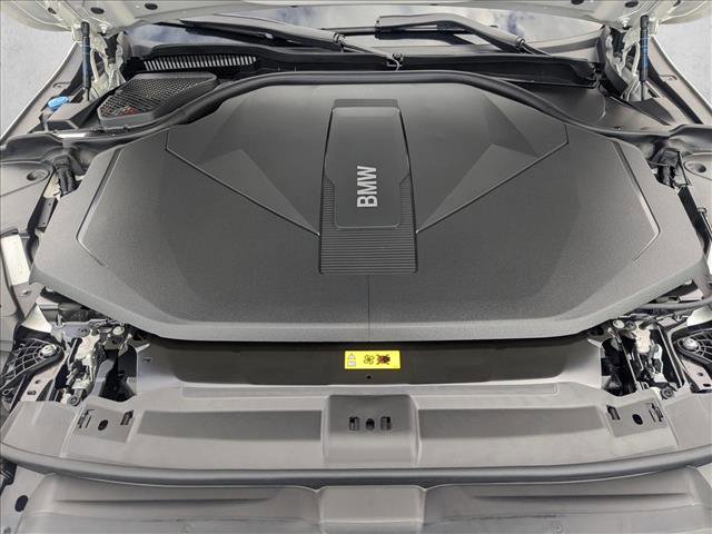 Used 2025 BMW i5 eDrive40i w/ Premium Package image 23