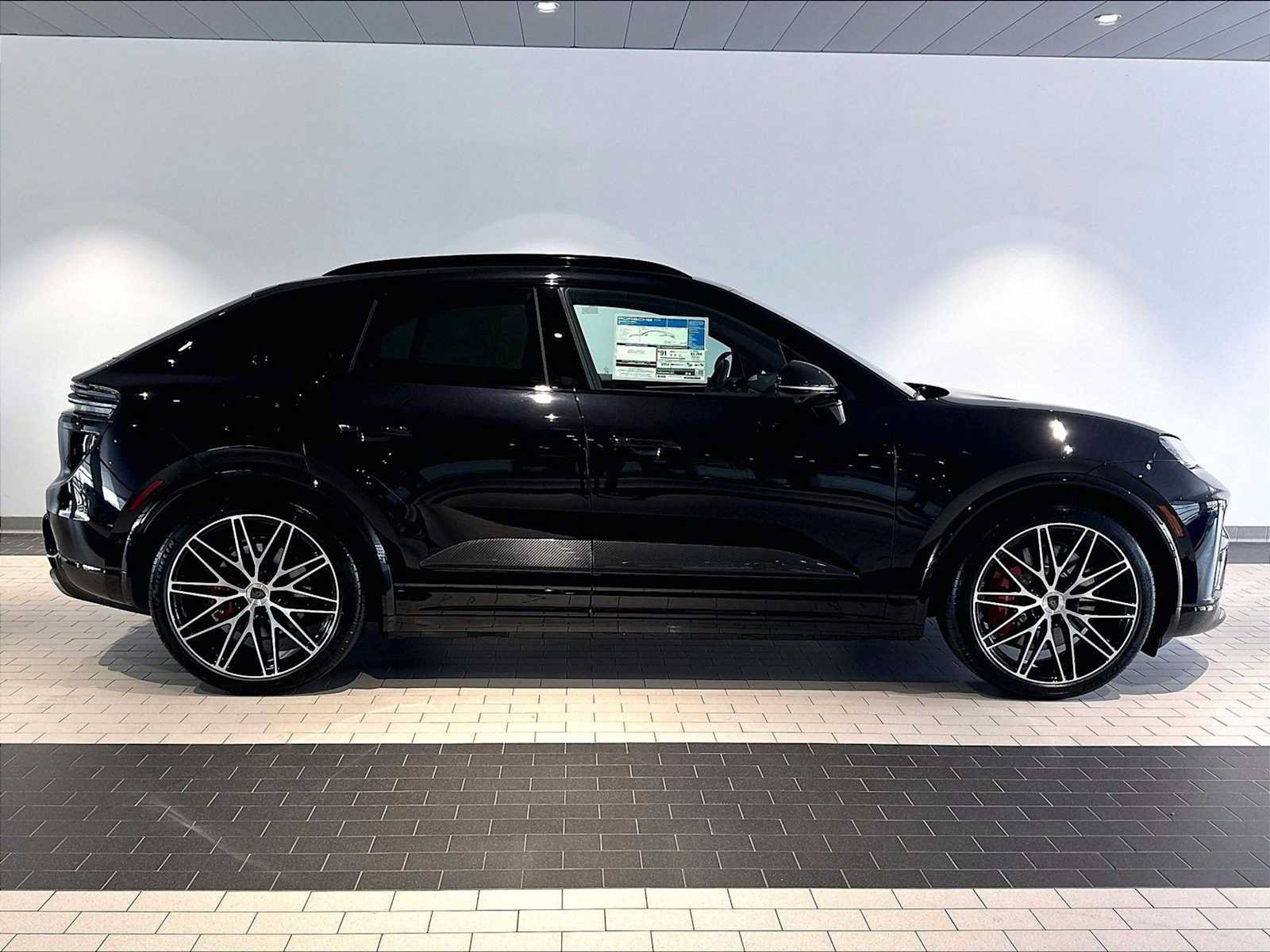 New 2026 Porsche Macan Turbo Electric AWD/4WD image 8