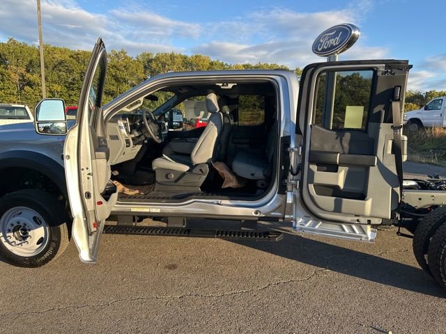 New 2026 Ford F550 4x4 SuperCab Super Duty image 9